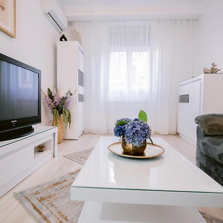 Historic Bucharest Hideway Apartment Exterior photo