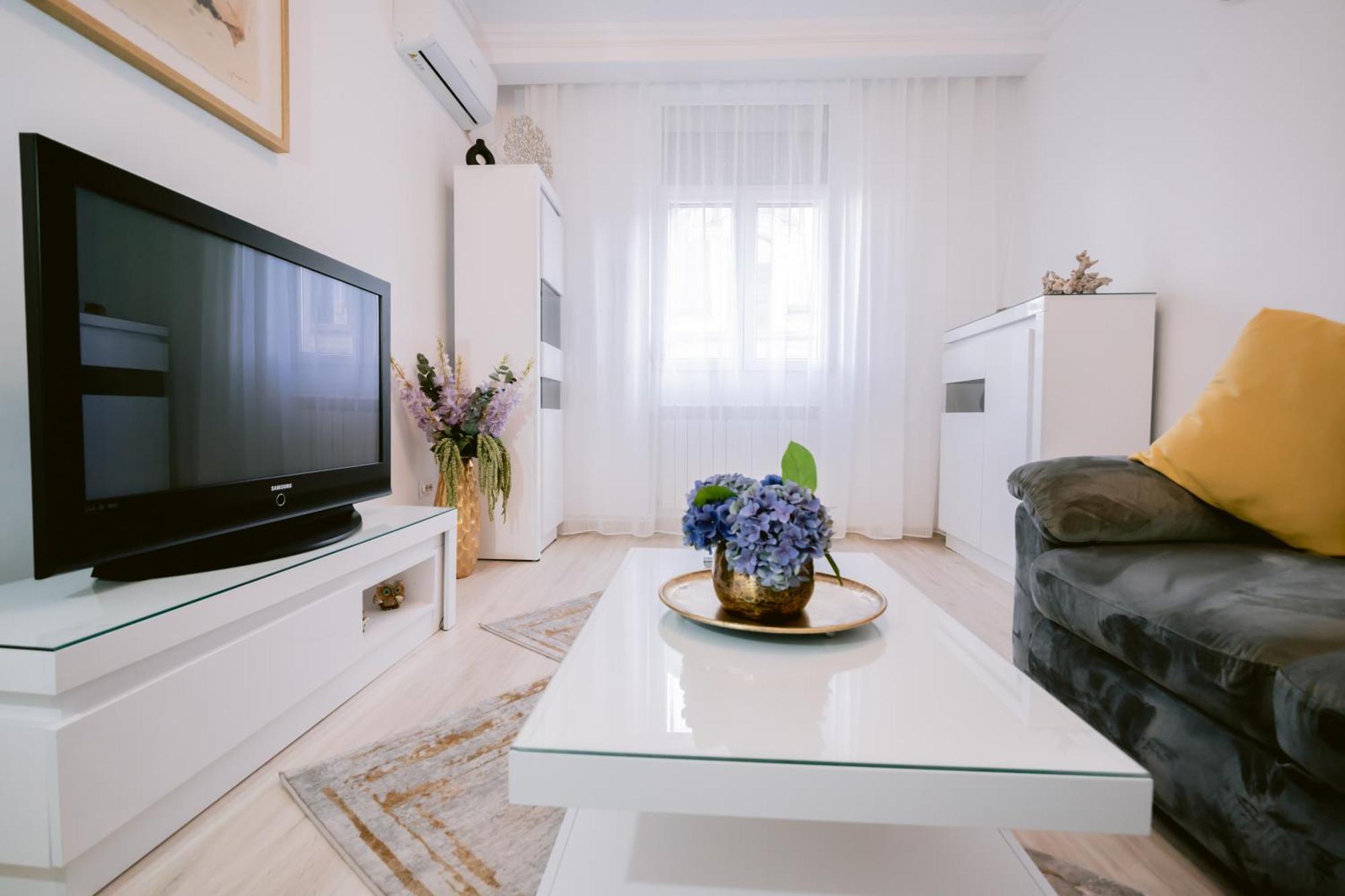 Historic Bucharest Hideway Apartment Exterior photo